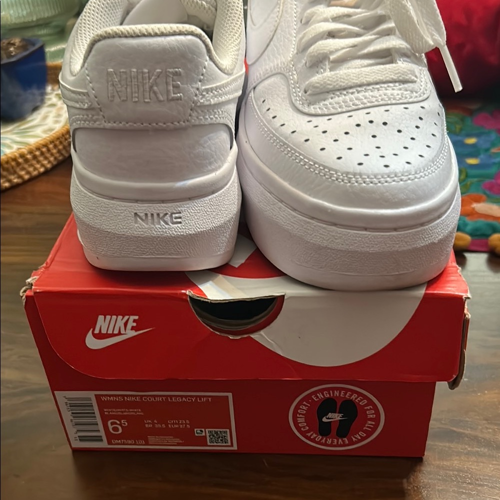 Nike White Court Legacy Lift Women’s Sneakers